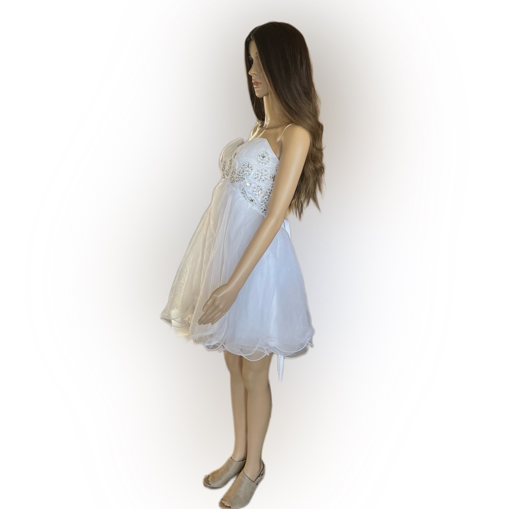 Grace Karin White Sleeveless Rhinestone and Embellished Fit & Flare Dress Size 4 - Picture 6 of 15